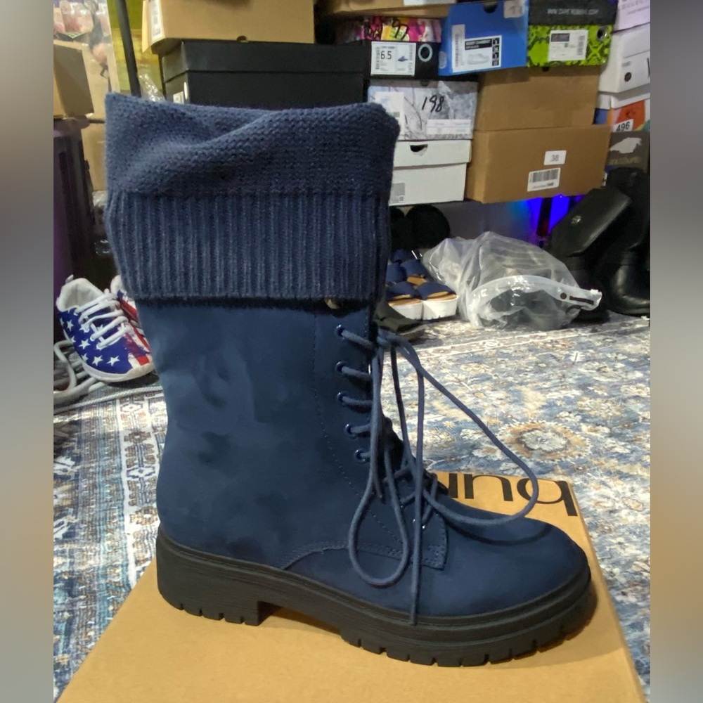 Stylish Navy Lace-Up Women's Boots